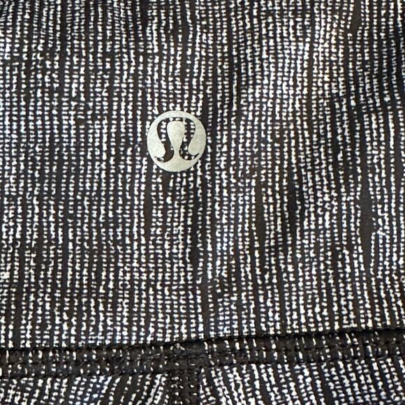 Lululemon Wunder Under Crop Black/Dune Size 4 - Picture 6 of 10